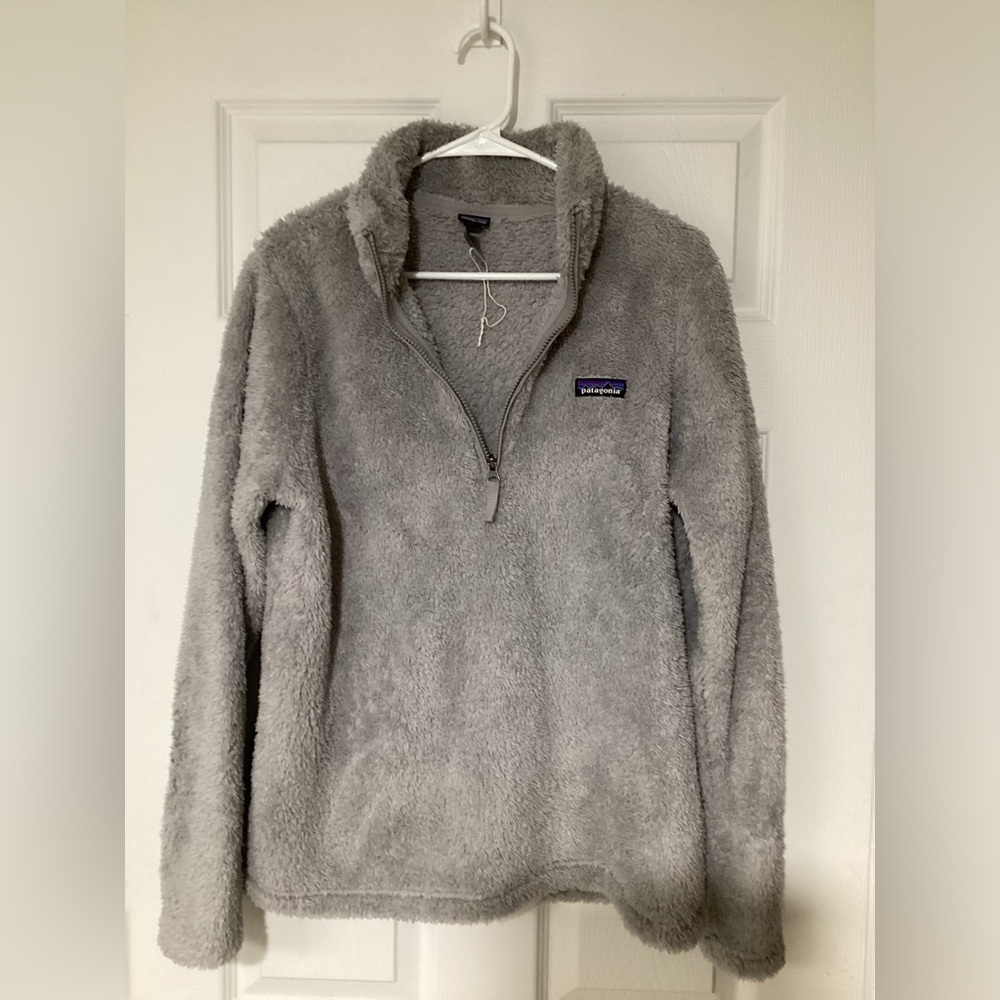 Patagonia Soft Gray Women's Fleece Sweater